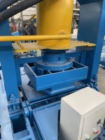 Machine automatique de fabrication de briques de construction en argile, ciment, béton et plastique recyclé pour la construction