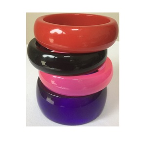 Pulseras de Resina de Estilo Contemporáneo para Mujer, Impermeables y con Colores Personalizados, Diseño Bonito para Ocasiones Especiales y Regalos Empresariales - Product Image 3
