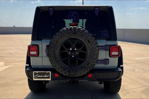 2024 Je.ep Wranglr Willy 8 vitesses transmission automatique propre - Product Image 2