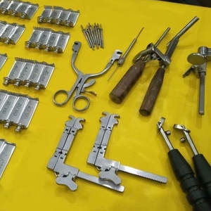 Ensemble de rétracteurs orthopédiques manuels de haute qualité Instruments chirurgicaux de base d'instrument rachidien orthopédique allemand en acier inoxydable - Product Image 4