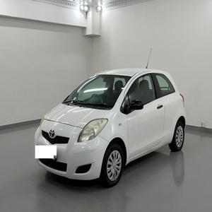 Toyota Yaris 1.0 de 3 Puertas T1 Usado, 2009, Volante a la Izquierda/Derecha - Product Image 1