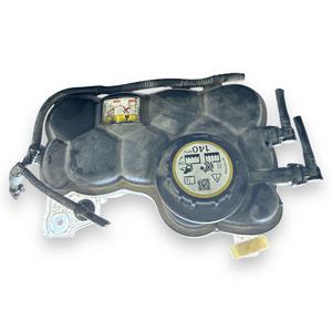 Réservoir d'eau de refroidissement LAND ROVER Range Rover Velar Diesel 2000 (17>) - Product Image 1