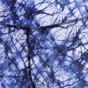 Conjunto de dos piezas de yoga y gimnasio con patrón sólido para mujer, secado rápido y transpirable con cierre de cintura elástica, venta en línea - Product Image 6