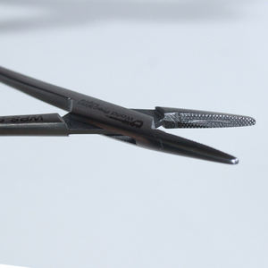 Pinza portaagujas de madera Crile, todo tipo de pinzas quirúrgicas Mayo y Hegar - Product Image 5