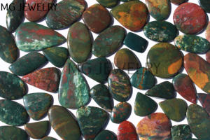 หินอัญมณีทรงหลังเบี้ยชนิดแข็งแบบเรียบมีเลือดออก - Product Image 2