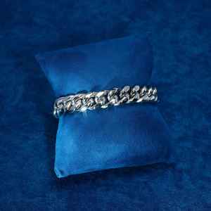 Bracelet cubain de 12 mm avec placage rhodium et or, design géométrique tendance orné de diamants et de perles, cadeau religieux - Product Image 2