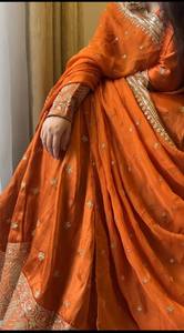 Élégant Lehenga en soie avec broderie et paillettes, parfait pour les mariages, les festivals et les célébrations traditionnelles - Product Image 3