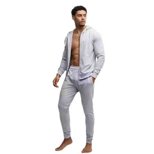 Chándal personalizado para hombre, ropa deportiva elegante de invierno, chándal informal para hombre, conjunto de dos piezas, alta calidad, fabricado por Stitchmode - Product Image 5