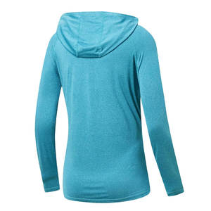 Camiseta Deportiva con Capucha de Manga Larga para Mujer, Absorbente de Humedad, en Varias Tallas - Product Image 4