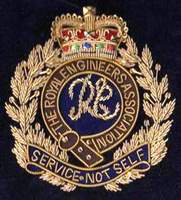 Écusson de blazer REME (Couronne de la Reine) brodé à la main au fil de bouillon, Garde Grenadière |   Écussons souples à coudre pour blazer avec armoiries familiales