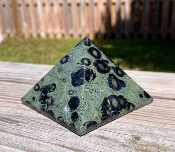 สีเขียว