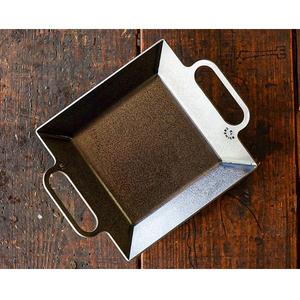 Plateau de service alimentaire en aluminium noir Forme ovale pour la maison et les hôtels Plateaux de service pour aliments et boissons de table avec poignée en or - Product Image 5