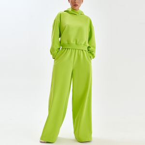 Nouveauté Survêtement d'hiver pour femmes de haute qualité personnalisable en grande taille avec service OEM - Product Image 1