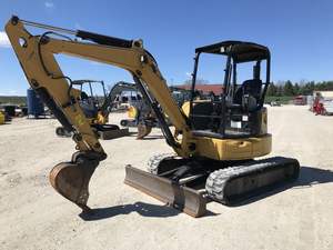 Nouvelle mini-excavatrice Kubota avec moteur, capacité de 3,5 tonnes, pour utilisation en aquaculture, petite excavatrice sur chenilles, versions de 1 à 2 tonnes disponibles, origine américaine - Product Image 6