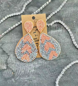 Pendientes bordados de joyería de moda, piezas de la mejor calidad, tamaño personalizado, hecho a mano, bordado de fabricante por Artesanías MD - Product Image 3