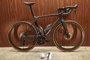 Vélo de route TREK MADONE SLR 9 2024, neuf et original, prêt pour la livraison - Product Image 4