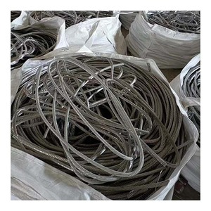 Chatarra de alambre de aluminio reciclable de alto grado para la industria Chatarra de alambre limpia y pura utilizada en instalaciones de fundición y fundición - Product Image 1