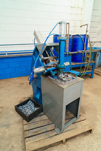 Machine de moulage sous pression automatique PLC pour plombs et appâts de pêche, puissance 200 kW, garantie 2 ans - Product Image 4