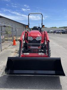 Massey Ferguson E Series 1840E Tractor de ruedas usado - Product Image 3