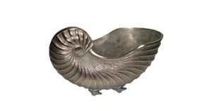 Impresionante Shell Bowl Mesa decorativa de aluminio fundido Frutero alto Elegante Seashell Design Ensaladeras en artículo de decoración - Product Image 2