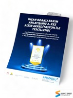SERVET OFSET – Dossier de brochure imprimé offset couleur avec logo personnalisé, format sur mesure, pelliculage brillant, papier fantaisie, carton/ondulé