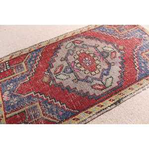 Vintage 1.7x3.1 ft Rug, Turkish Rug, <b>Red</b> Floral Rug <b>Wool</b> - Product Image 1