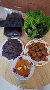 บะหมี่แห้งสีแดง/ดำ/น้ำตาล/ขาวบะหมี่วุ้นเส้นแบบแห้งจากเวียดนามราคาดีแบบกำหนดเอง - Product Image 5