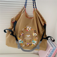 Qetesh sac fourre-tout personnalisation haute qualité grande capacité à la mode étanche Nylon cheval broderie Shopping sac de voyage