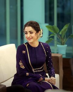 ชุดแต่งงานที่งดงามชุดแต่งงานแบบปรับแต่งได้ชุดเดรสปาร์ตี้แบบจีนชุดเดรสแบบชนเผ่าสไตล์อินเดียชุดเดรสแบบใหม่ออกแบบได้ตามต้องการ - Product Image 4