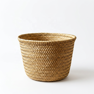 Panier en paille naturelle fait main, ouvert en dessus, décoration artisanale pour la maison, design minimaliste, technique de tissage, paniers naturels du Maroc - Product Image 1