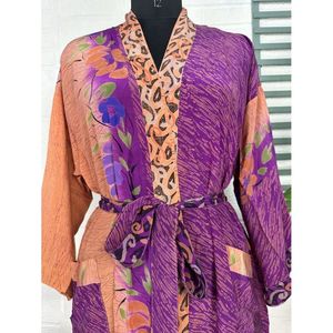 Kimono Vintage de Crepé de Seda, Bata Suave y Cómoda, Ropa de Dormir Ligera y Lujosa, Regalo Perfecto de Verano para Mujer, Ropa de Dormir para Ocasiones Especiales - Product Image 2