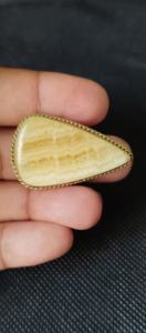 Nouveauté : Cabochon rainuré en laiton avec agate jaune, incroyable pierre précieuse de guérison pour la fabrication de bijoux et le sertissage en bélière - Product Image 2