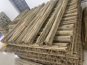 Postes de bambú 100% naturales: tamaños personalizados flexibles de 2-20m de longitud para agricultura Eco2go Vietnam - Product Image 2