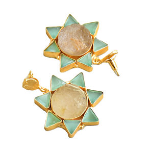 Boucles d'oreilles en laiton de qualité export, motif unique de créateur, finition laiton antique, pierres organiques, vente en gros - Product Image 2