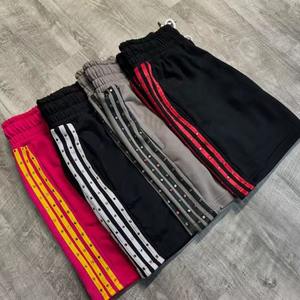 Short en molleton surdimensionné à sangle latérale personnalisé Impression personnalisée Vintage Acid Wash Sun Faded Rhinestone Sweat Shorts Men - Product Image 5