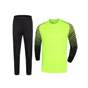 Full Sublimation High Quality Soccer Jersey Custom Club Soccer Wear Teams Professionally Made Design Soccer Uniforms - Product Image 3