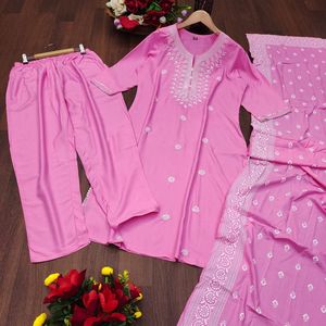 EL ÚLTIMO DISEÑADOR REYON IMPRESO KURTI SET CON DUPATTA - Product Image 3