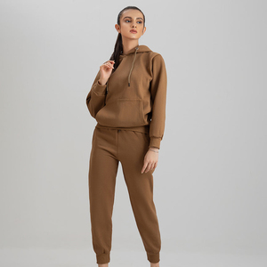 Nueva llegada de las mujeres de tamaño personalizado de alta calidad ligero Casual moda impresa chándales para la temporada de invierno actividad al aire libre - Product Image 2