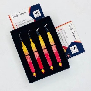 Pince à épiler professionnelle en acier inoxydable pour extensions de cils, pointe en fibre, design incurvé, boîte pour cils volumineux, marque privée - Product Image 3