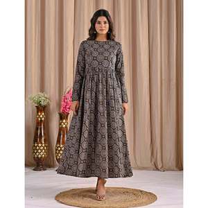 Vestido Anarkali de Algodón Negro Estampado a Mano, Ropa Étnica India Dibujada a Mano, Salwar Kameez Suave con Tela de Red - Product Image 3