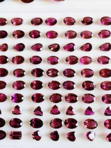 Rubellite naturelle rouge certifiée pierre précieuse en vrac Brésil AAA qualité parfaite AAA lustre IGI bijoux certifiés parfaitement polis - Product Image 6