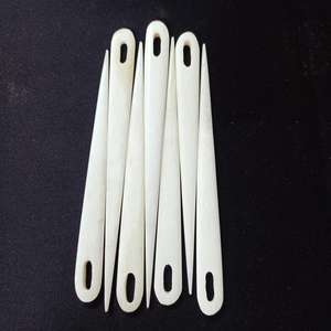 Aiguilles à tricoter modernes et écologiques, fabriquées à la main, en os de buffle, pour la vente en gros aux magasins de fils et de fibres – Collection TIMELESS CRAFT - Product Image 1