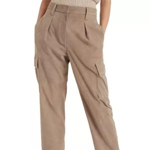 Pantalon cargo en cuir pour femme confortable et tendance-de haute qualité, durable et parfait pour une tenue décontractée - Product Image 2