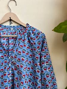 Blusa de algodón con estampado de bloques a mano para mujer, blusa bordada Floral con decoración de botones, prendas de vestir cortas informales, mangas sin mangas - Product Image 2