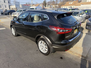 Nissan Rogue Sport SV AWD 2021 Usado (LHD/RHD) - Product Image 3