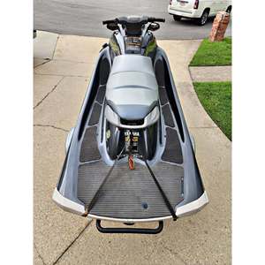Jet Ski di alta qualità con prestazioni fluide, grande durata e sedili confortevoli a un prezzo conveniente disponibile - Product Image 1
