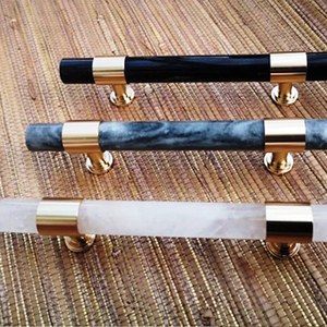 ลูกบิดหินอ่อนและลูกบิดไม้ลายหินอ่อนแบบกลมพร้อมแถบทองเหลืองลูกบิดหินอ่อนสีปรับขนาดได้ตามต้องการสินค้าในอินเดีย - Product Image 4