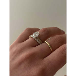 Anillo Ovalado con Diamante de Laboratorio Elise - Product Image 6