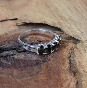 Anillo de Plata de Ley 925 con Ónice Negro Facetado, Joyería Artesanal con Piedras Preciosas, Elegante Anillo de Declaración, Regalo para Mujer - Product Image 2