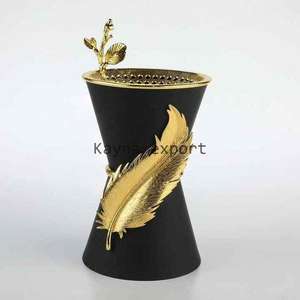 Brûleur d'encens artisanal en laiton motif feuille, style arabe, pour Bakhoor, bois de santal, musc, gingembre, coriandre - Product Image 6